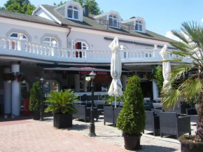Y HOSTEL